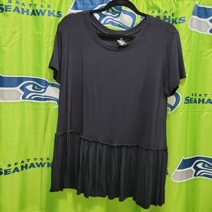 Agnes and Dora relaxed ruffle tee